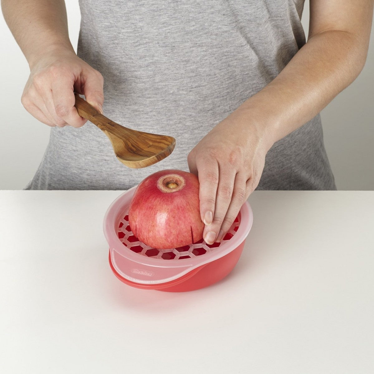 Image - Metaltex 'Granada' Pomegranate Stoner, Red