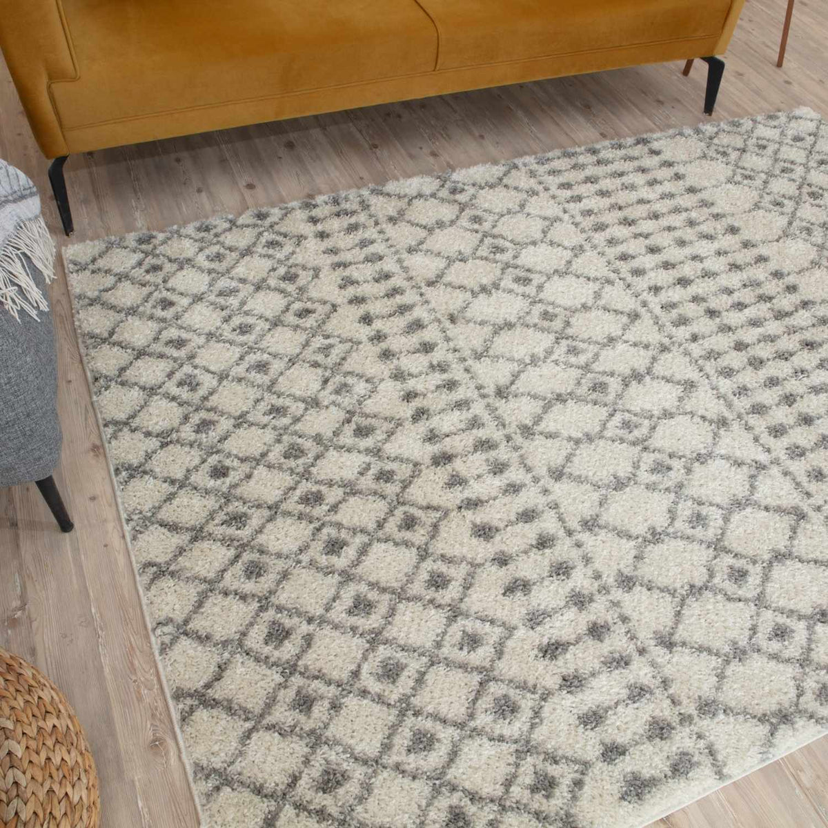 The Rugs Moroccan Ivory Grey Shaggy Rug | 1000