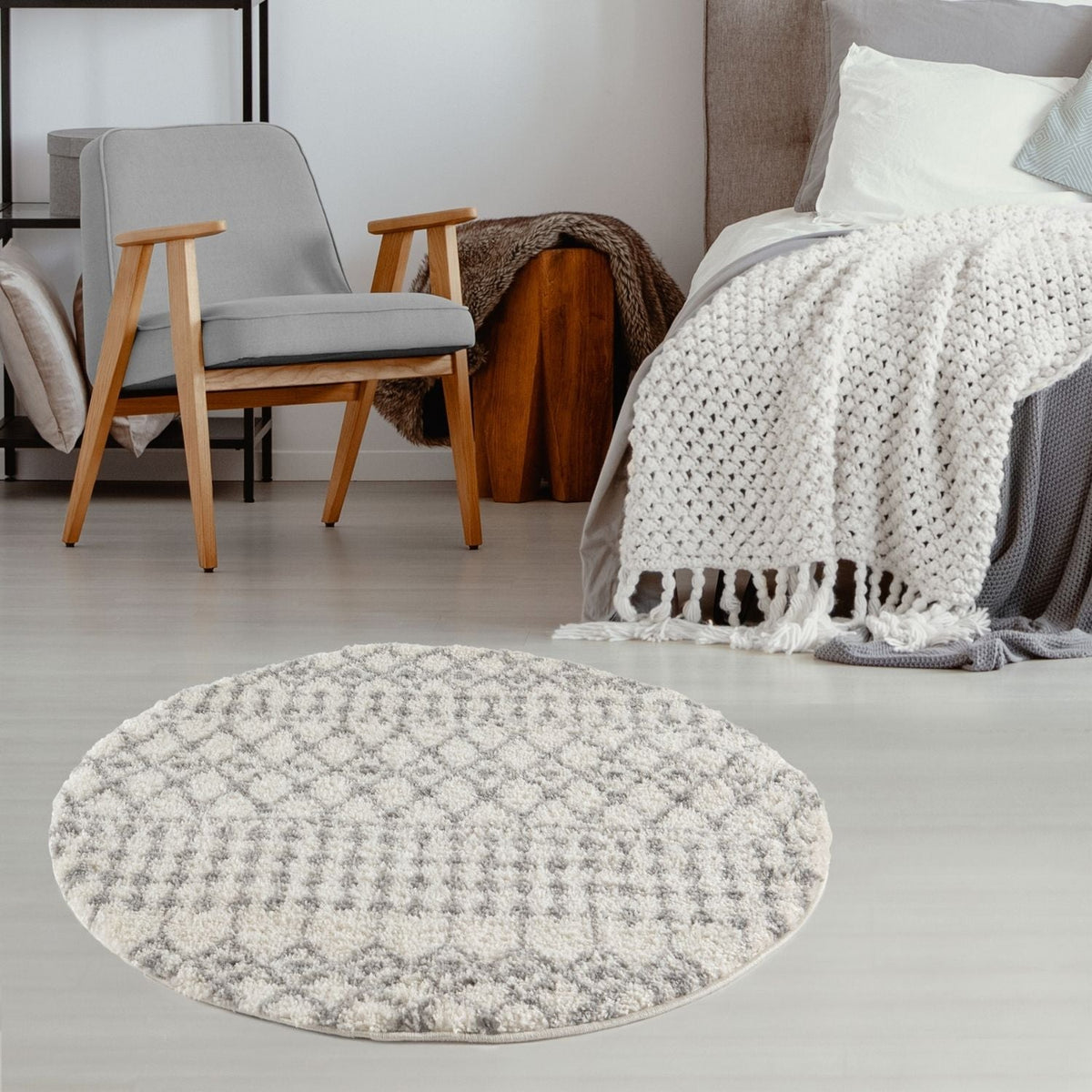 The Rugs Moroccan Ivory Grey Shaggy Rug | 1000
