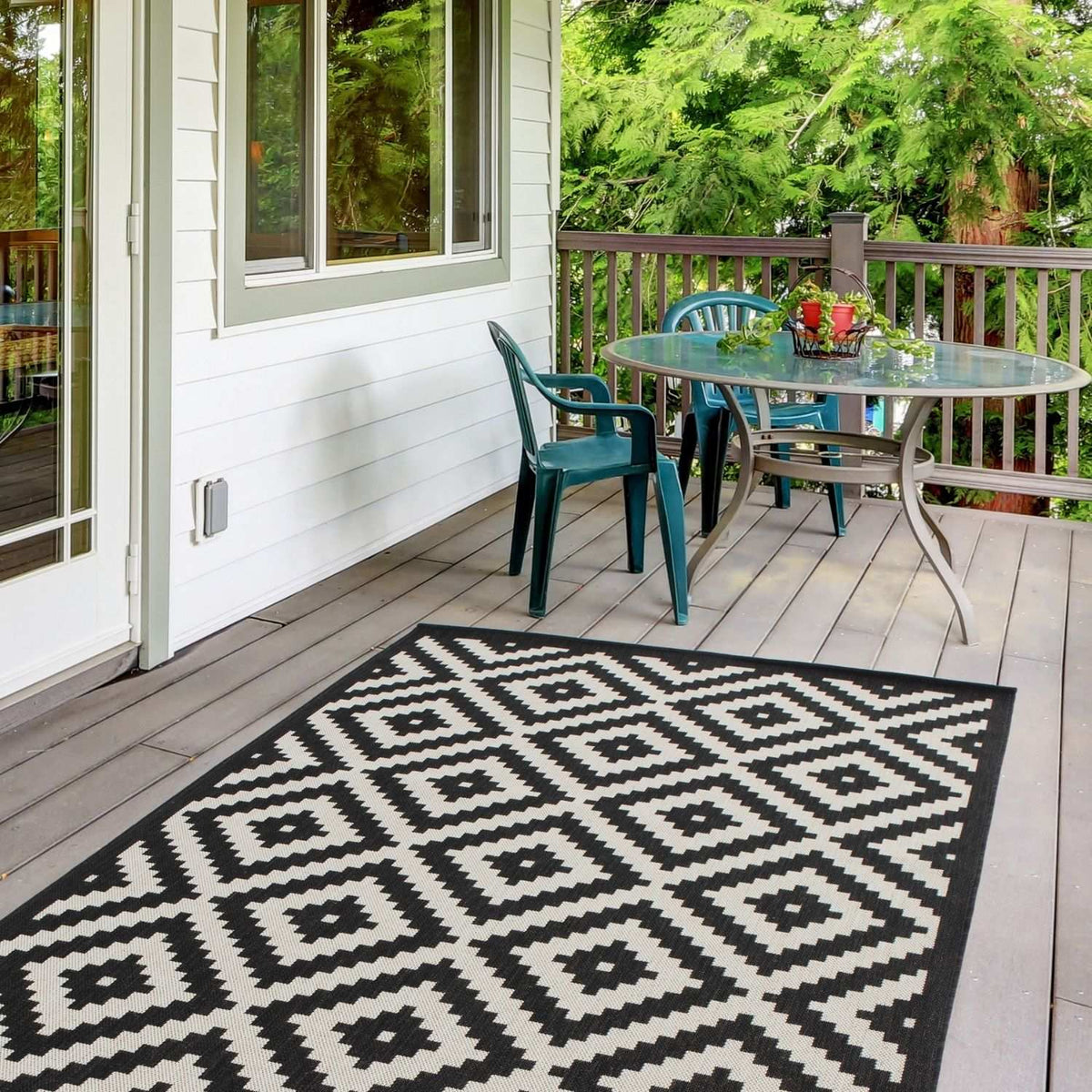 The Rugs Ecology Outdoor Rug Black | 100bl