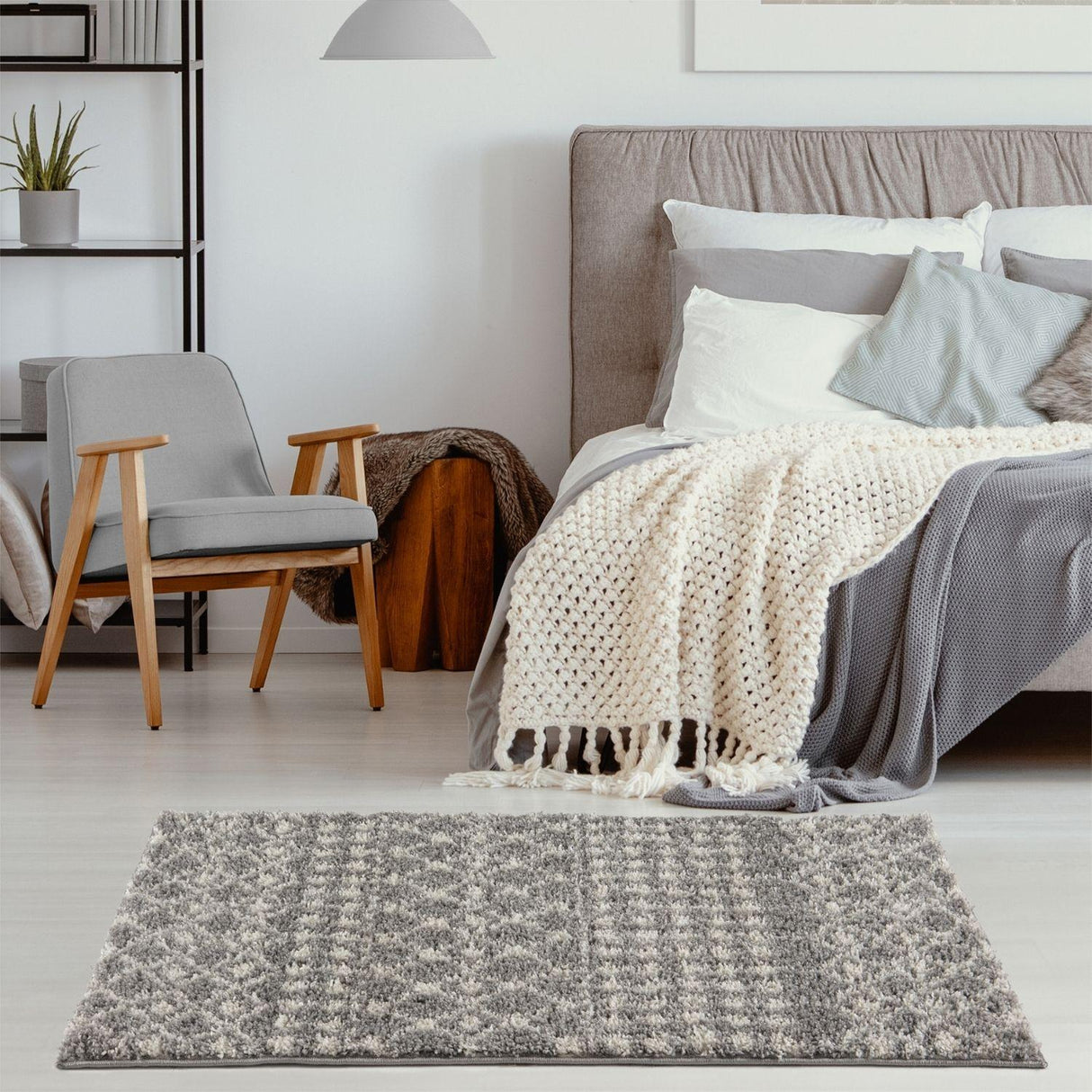 The Rugs Moroccan Grey Shaggy Rug 1010
