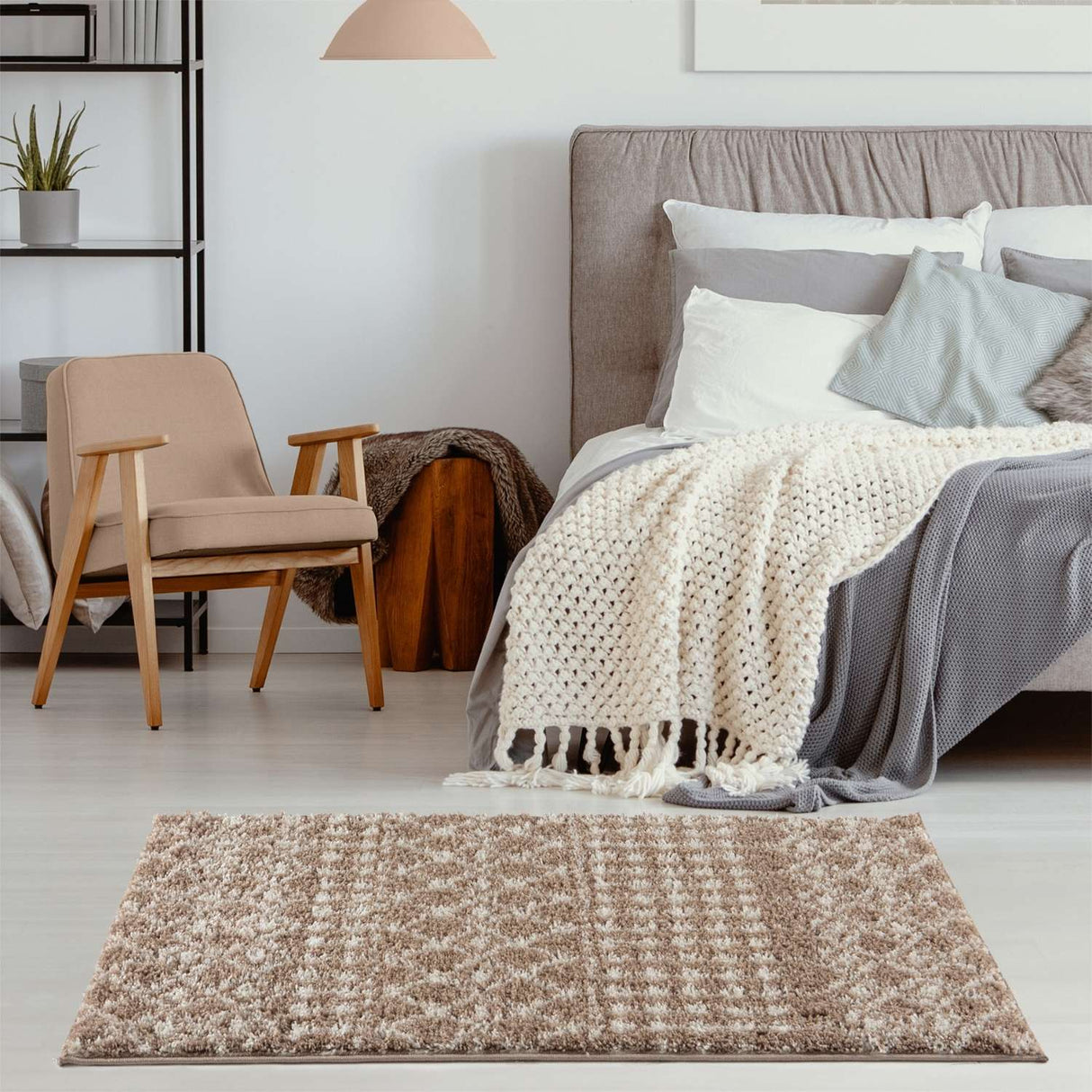 Moroccan Beige Shaggy Rug 1020 by The Rugs