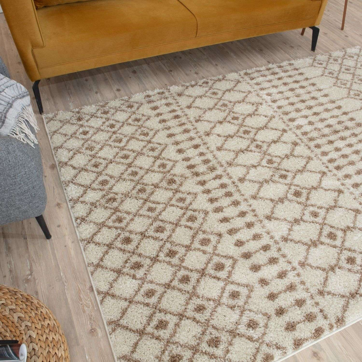 Moroccan Ivory Beige Shaggy Rug | 100% polypropylene
