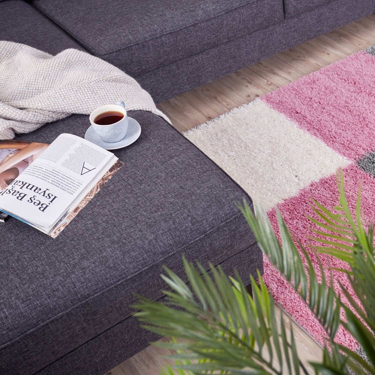 The Rugs Myshaggy Geometric Pink Rug