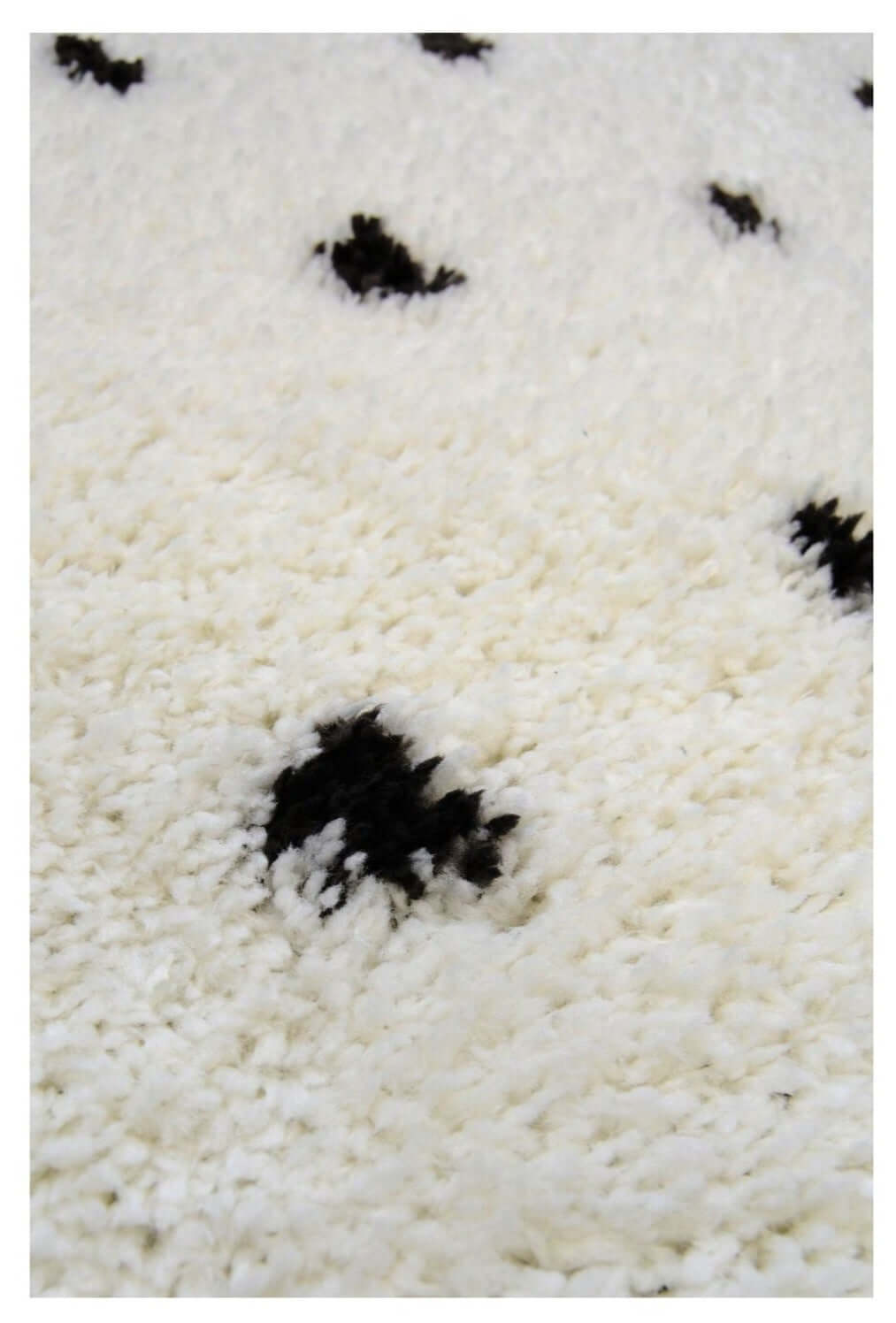 The Rugs Snug Spotty Shaggy Rug R467A