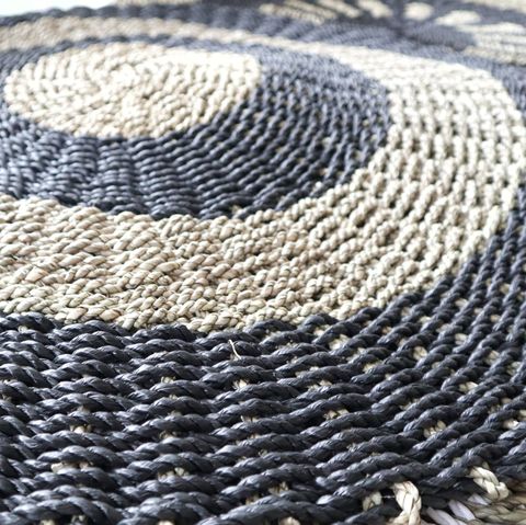 The Rugs Round Seagrass Black Tan Circles Rug - 1m