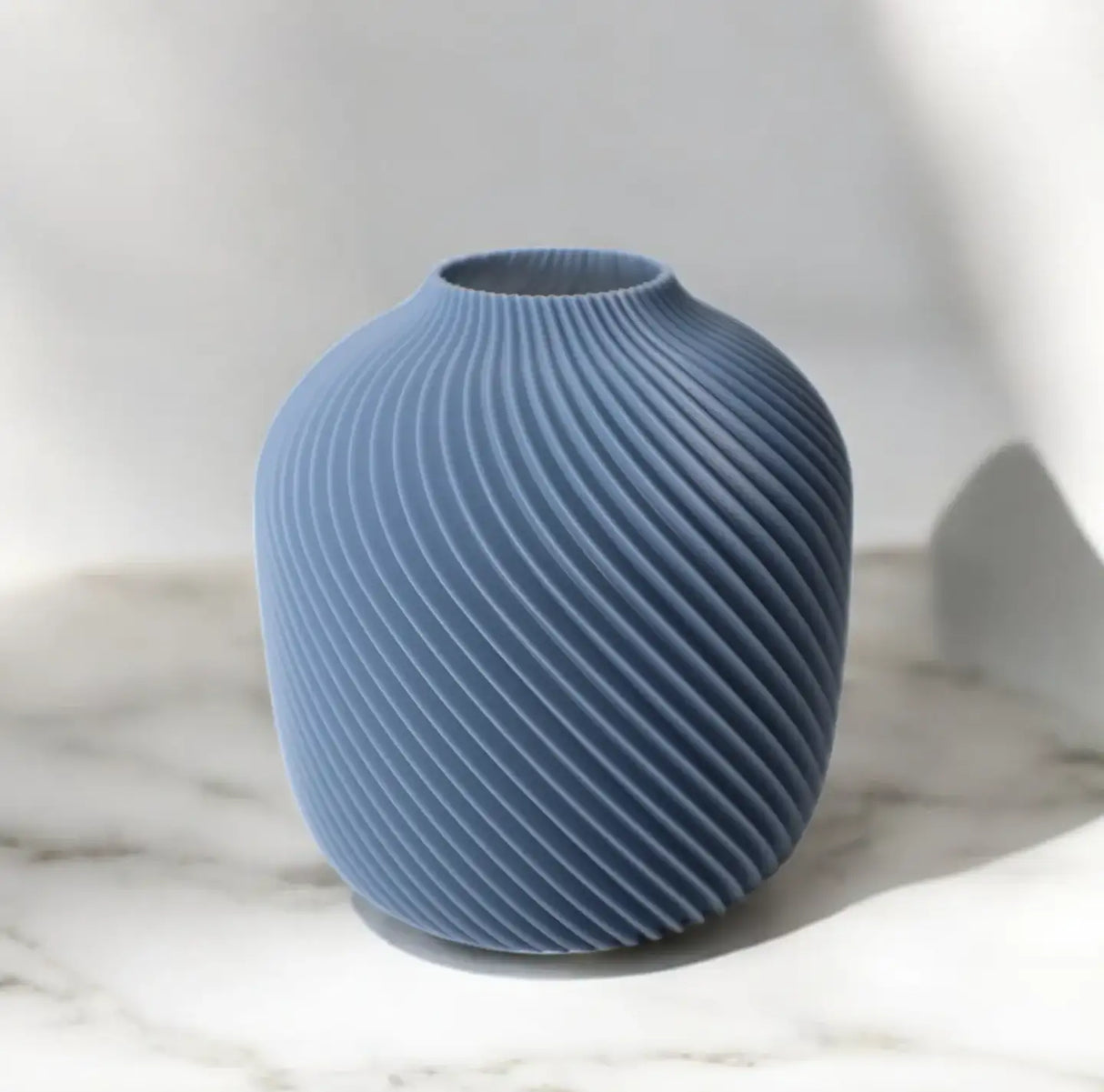 Filamora Studios Bold Spiral Mac Vase - 3D Printed