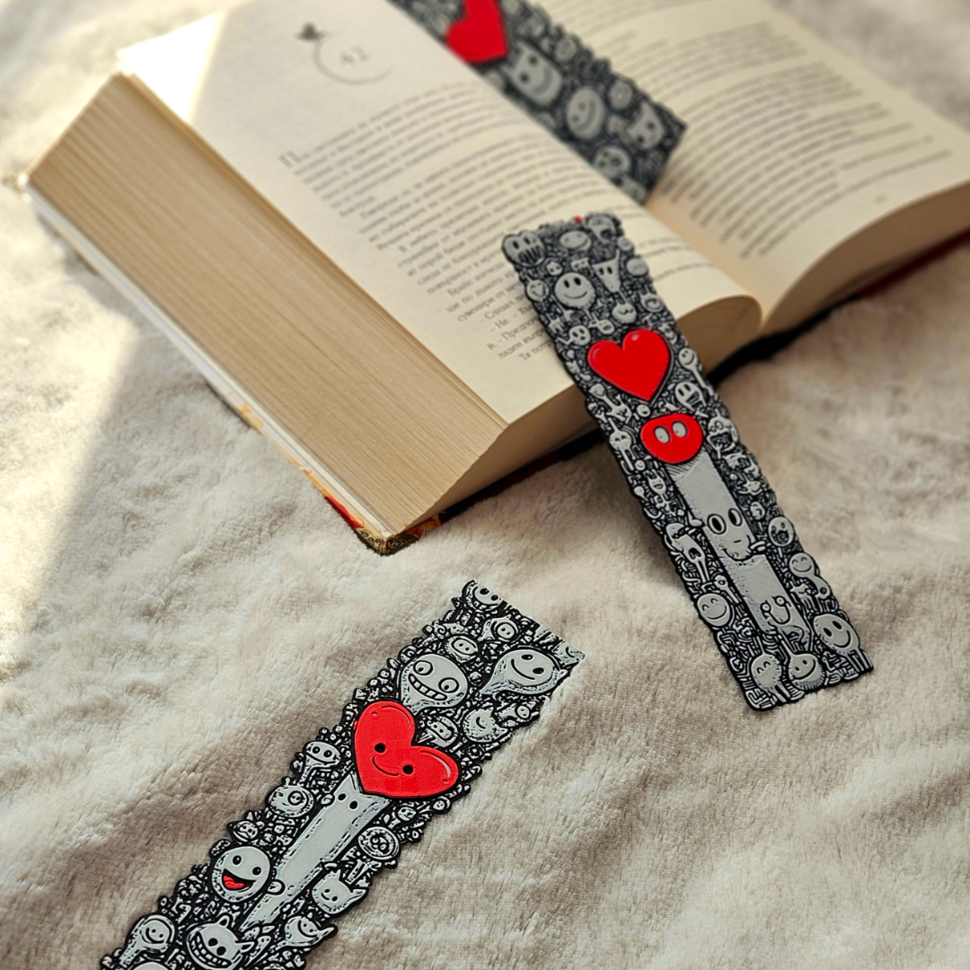 Filamora Studios Love Doodles Bookmark Set