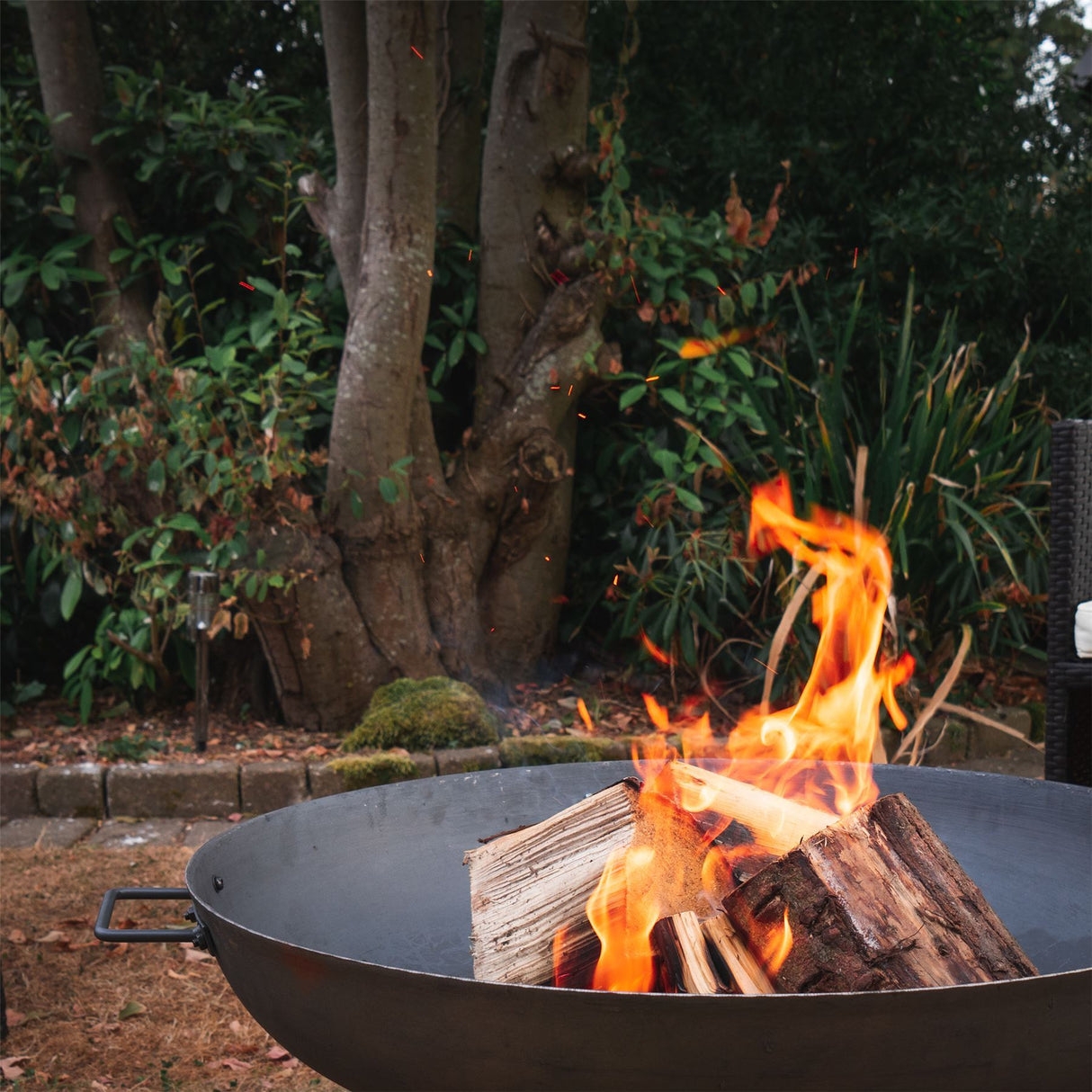 Rinkit XL Cast Iron Fire Pit - 100cm