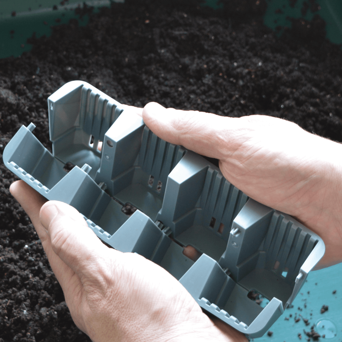 AllotMate Essentials 24 Cell Self-Watering Seed Success Kit Propagator