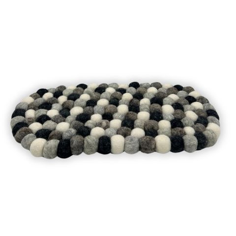 HatiNest Oval Felt Ball Centre Mat - Multi Grey