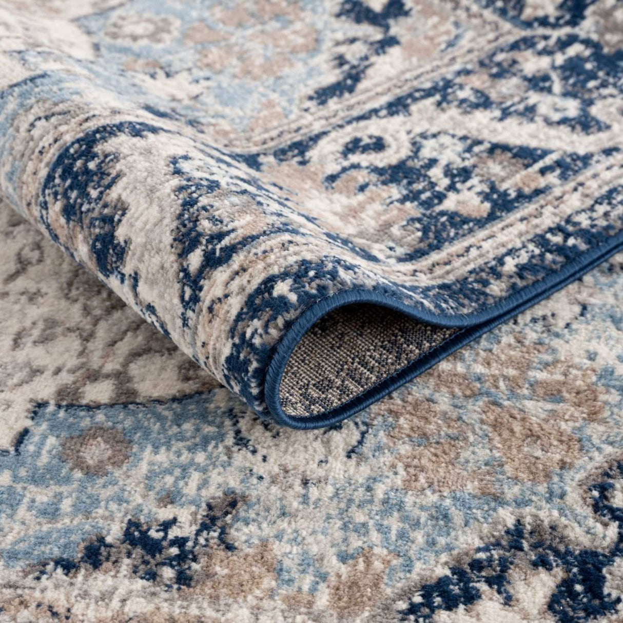 Montana Oriental Blue Rug 3922N by The Rugs