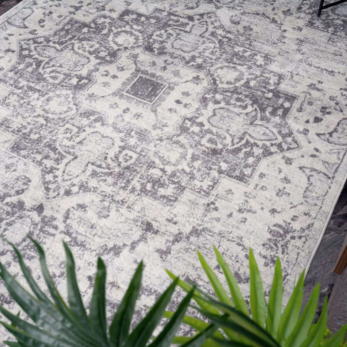 Montana Vintage Grey Rug 4060 | The Rugs