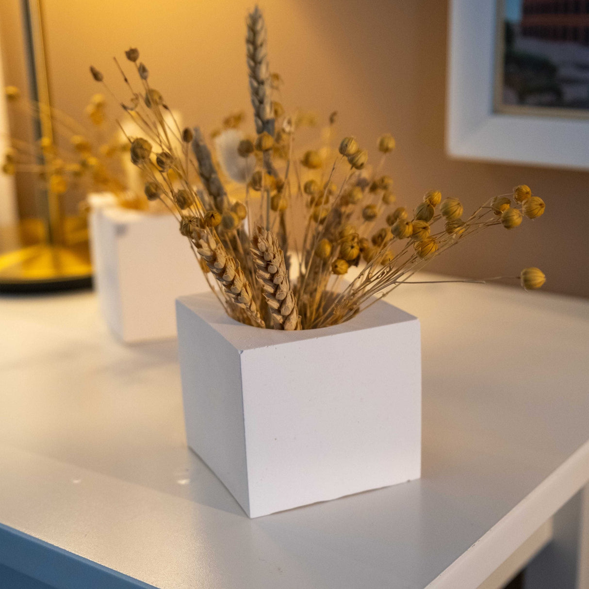 Gloria Home White Concrete Square Plant Pot