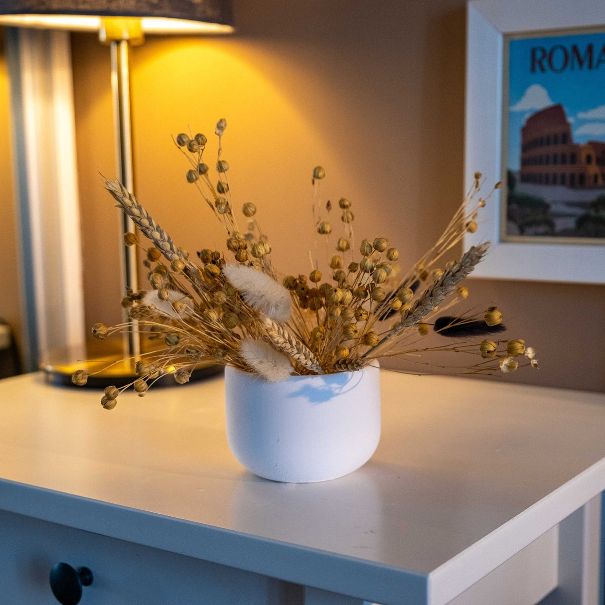 Gloria Home White Concrete Pine Pot Planter