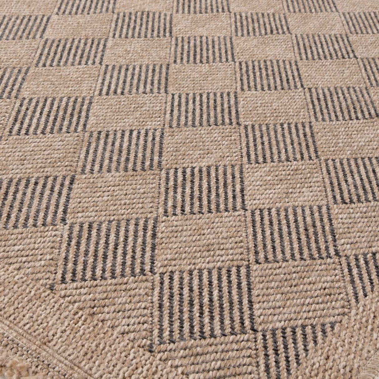 Nature Outdoor Rug Dark Grey 5300DG | The Rugs