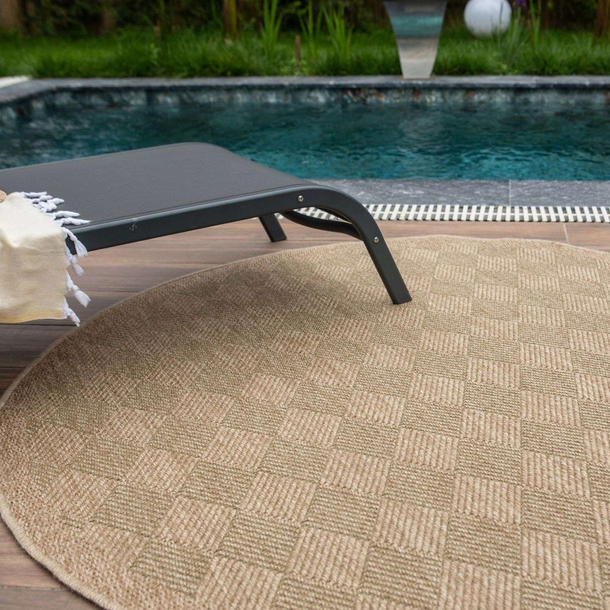 Nature Outdoor Rug Green  5300G by The Rugs
