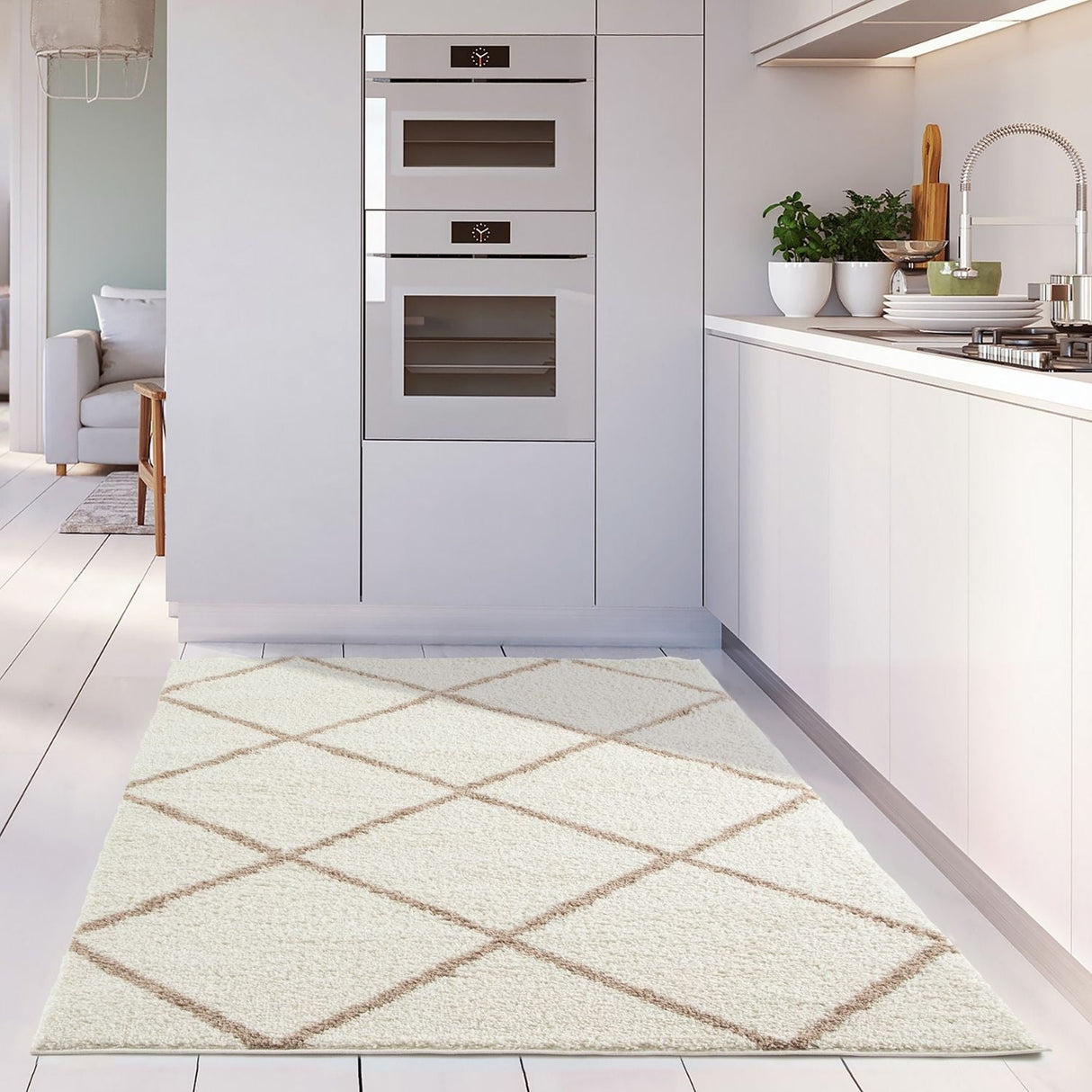 Moroccan Ivory Shaggy Rug 530 by The Rugs
