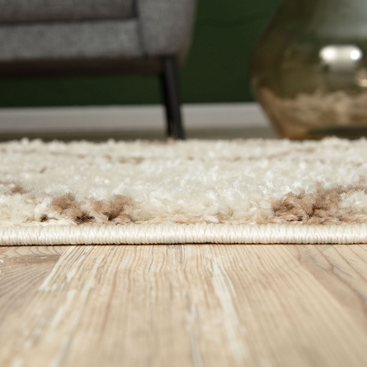 Moroccan Ivory Shaggy Rug 530 by The Rugs