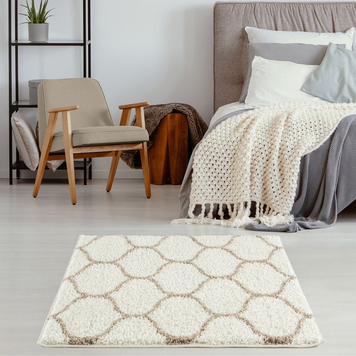 Moroccan Ivory Shaggy Rug 630 by The Rugs