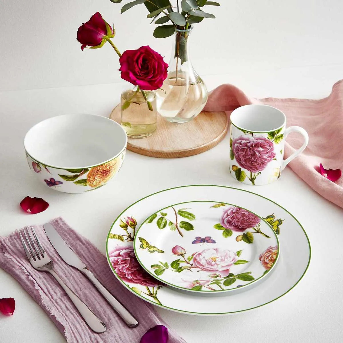 Portmeirion Home 16-Piece Porcelain Dinnerware Set with Pink Roses