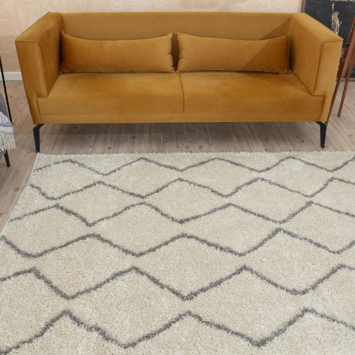Moroccan Ivory Grey Shaggy Rug | 800