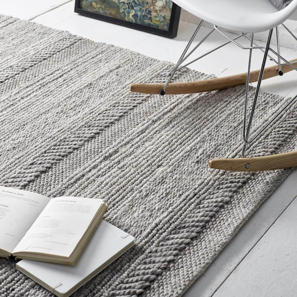 Chunky Natural Grey Knitted Rug – Handwoven Wool Texture