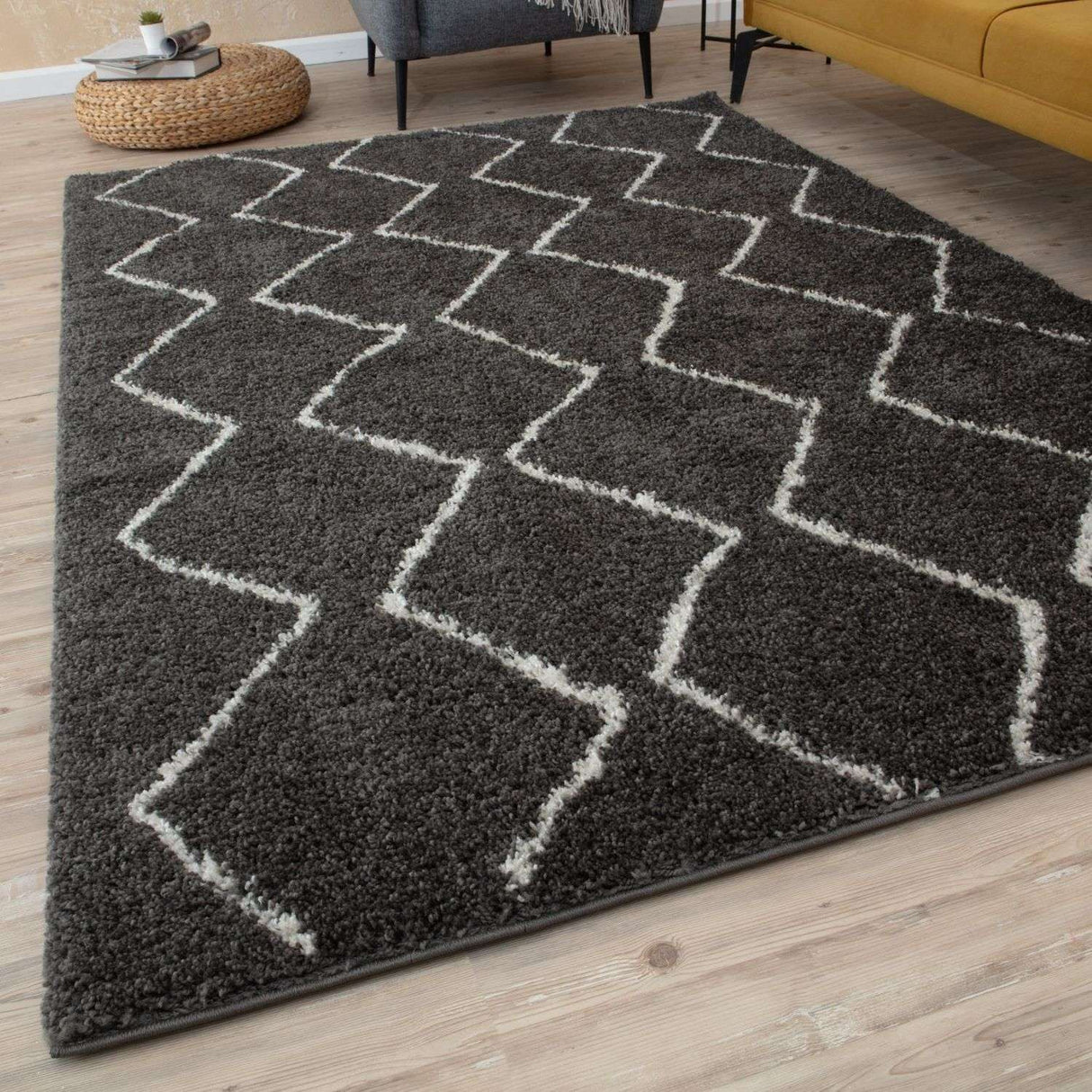 Moroccan Dark Grey Shaggy Rug 840 by The Rugs