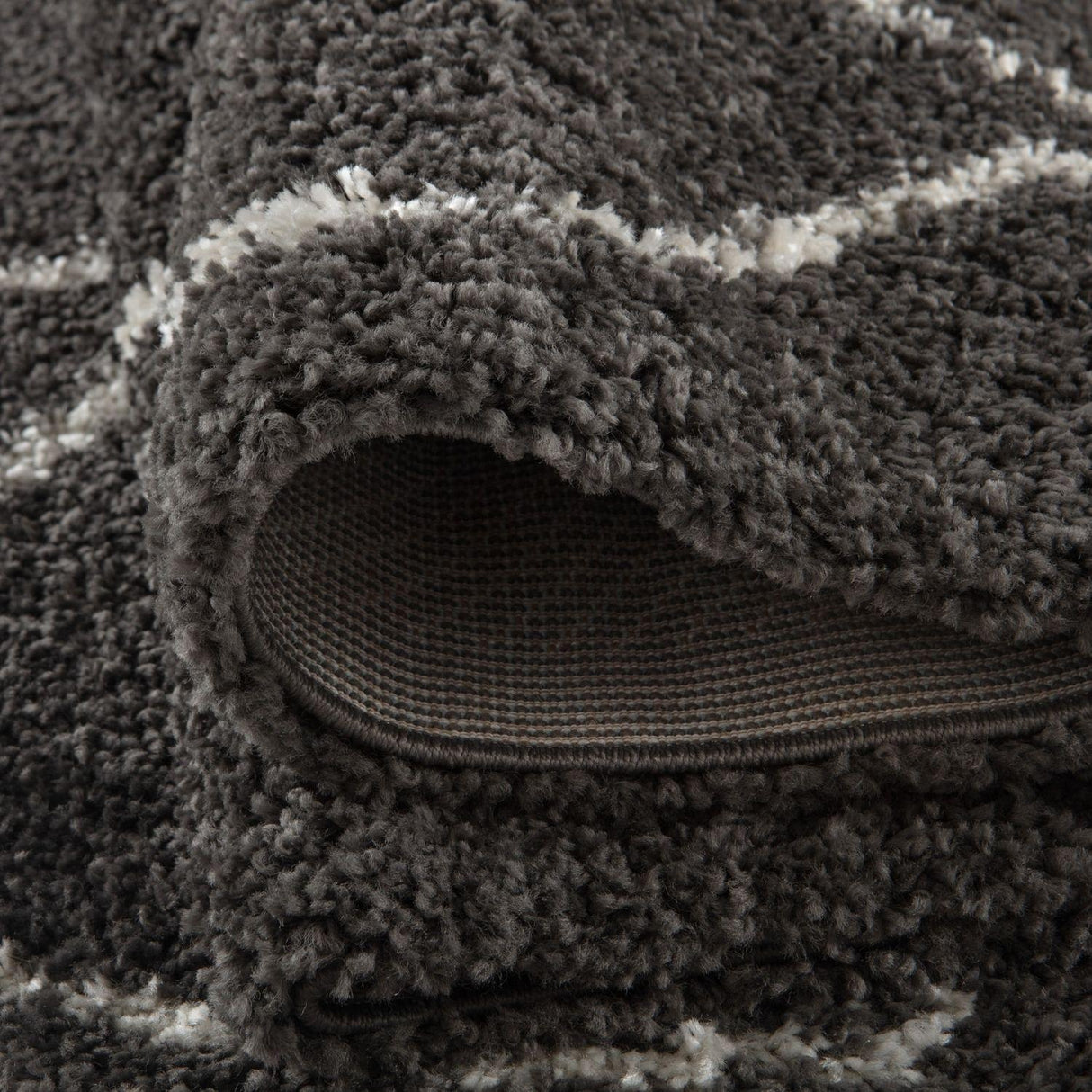 Moroccan Dark Grey Shaggy Rug 840 by The Rugs