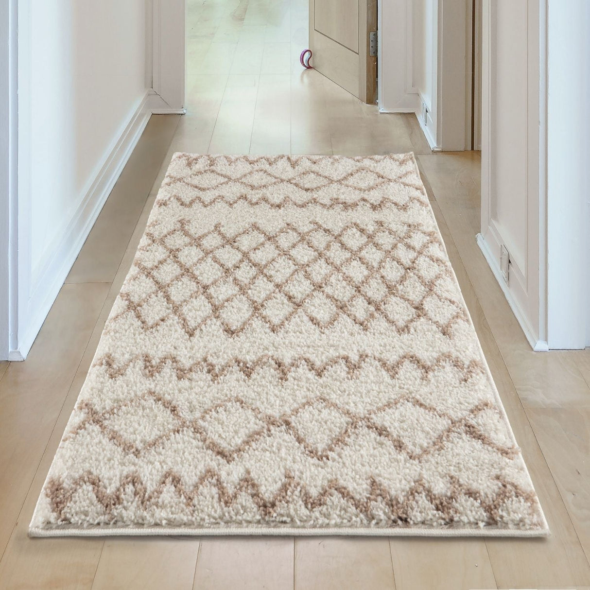 Moroccan Ivory Beige Shaggy Rug | 100% polypropylene
