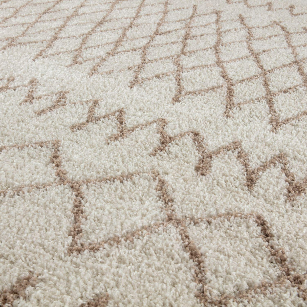 Moroccan Ivory Beige Shaggy Rug | 100% polypropylene