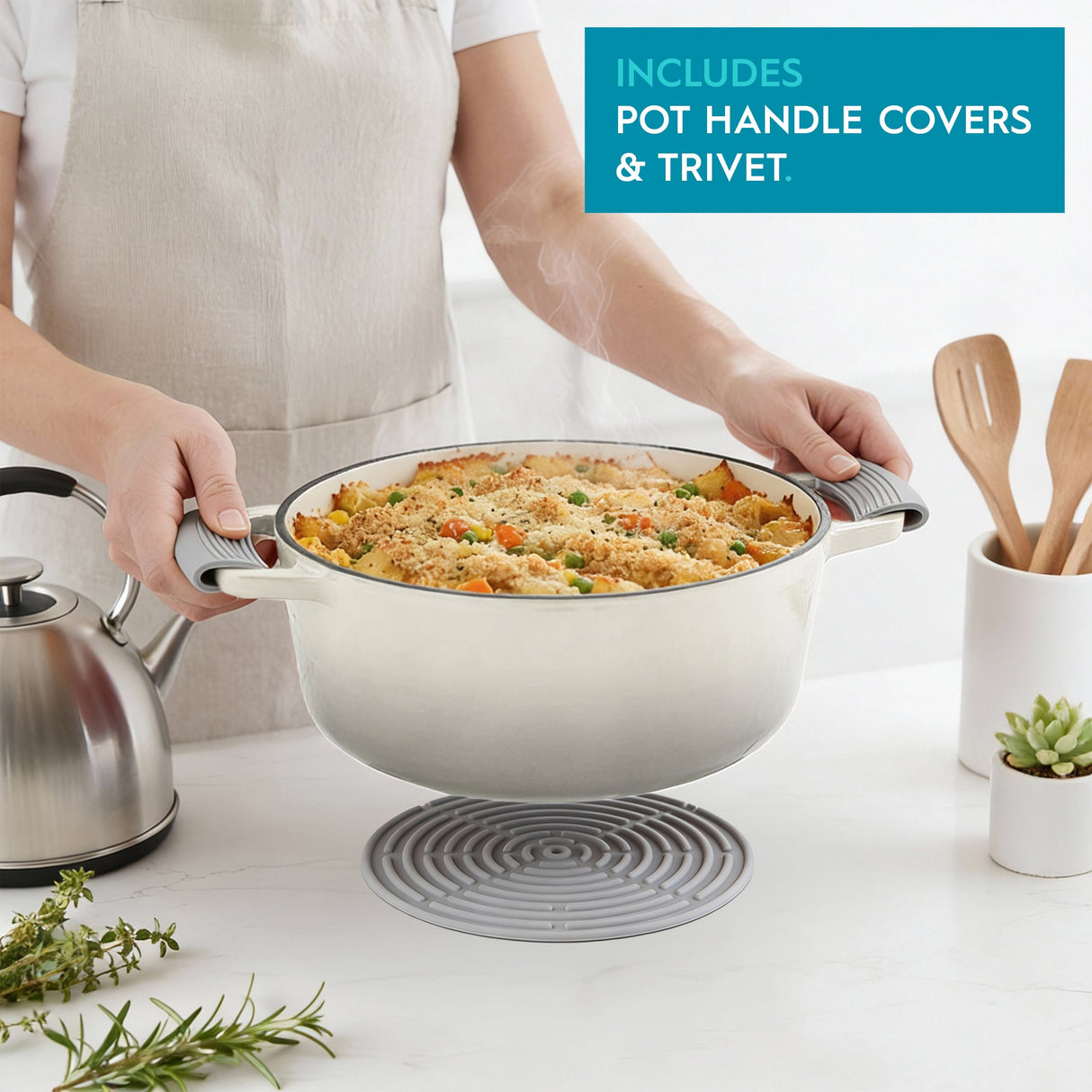 Rinkit Pebble Gloss Round Cast Iron Casserole Dish - 2.8L