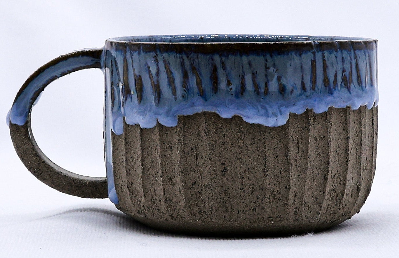 Bianca Arte Handmade Ceramic Smoked Grey Stoneware Mug