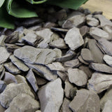 Dandy’s Welsh Blue Plum Crushed Slate Chippings - 20mm