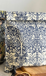 Lou-bees William Morris Beeswax Bag
