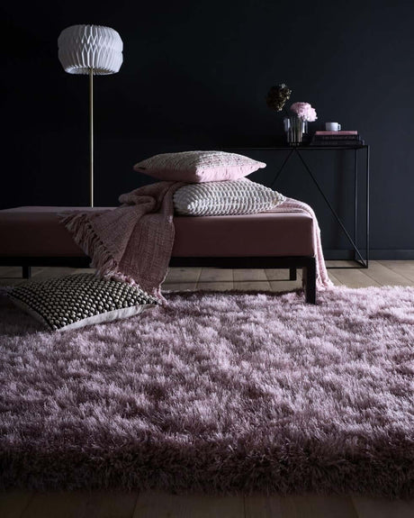 Extravagance Rose Shaggy Rug by The Rugs