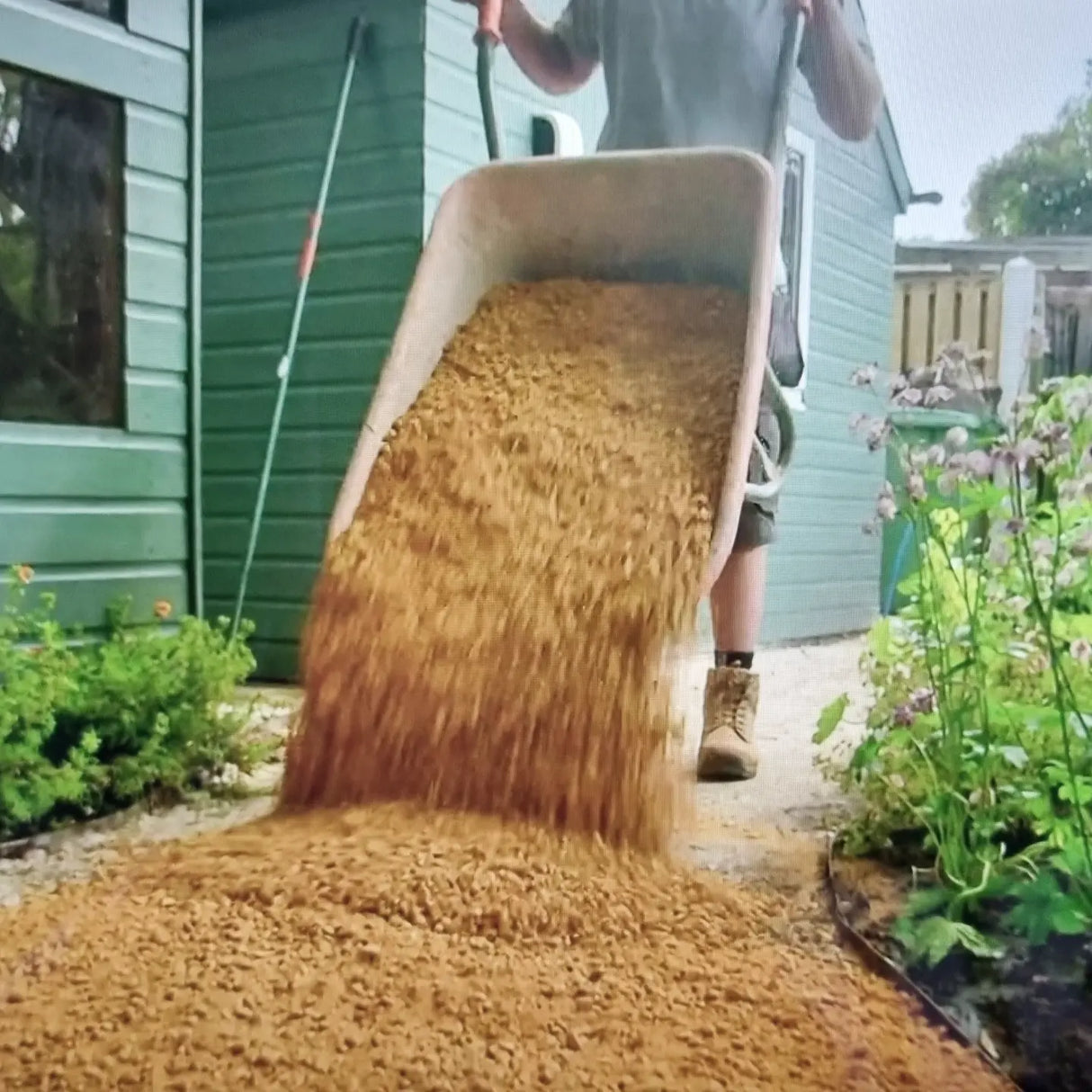 Dandy's Hoggin Self Binding Gravel 10mm to Dust