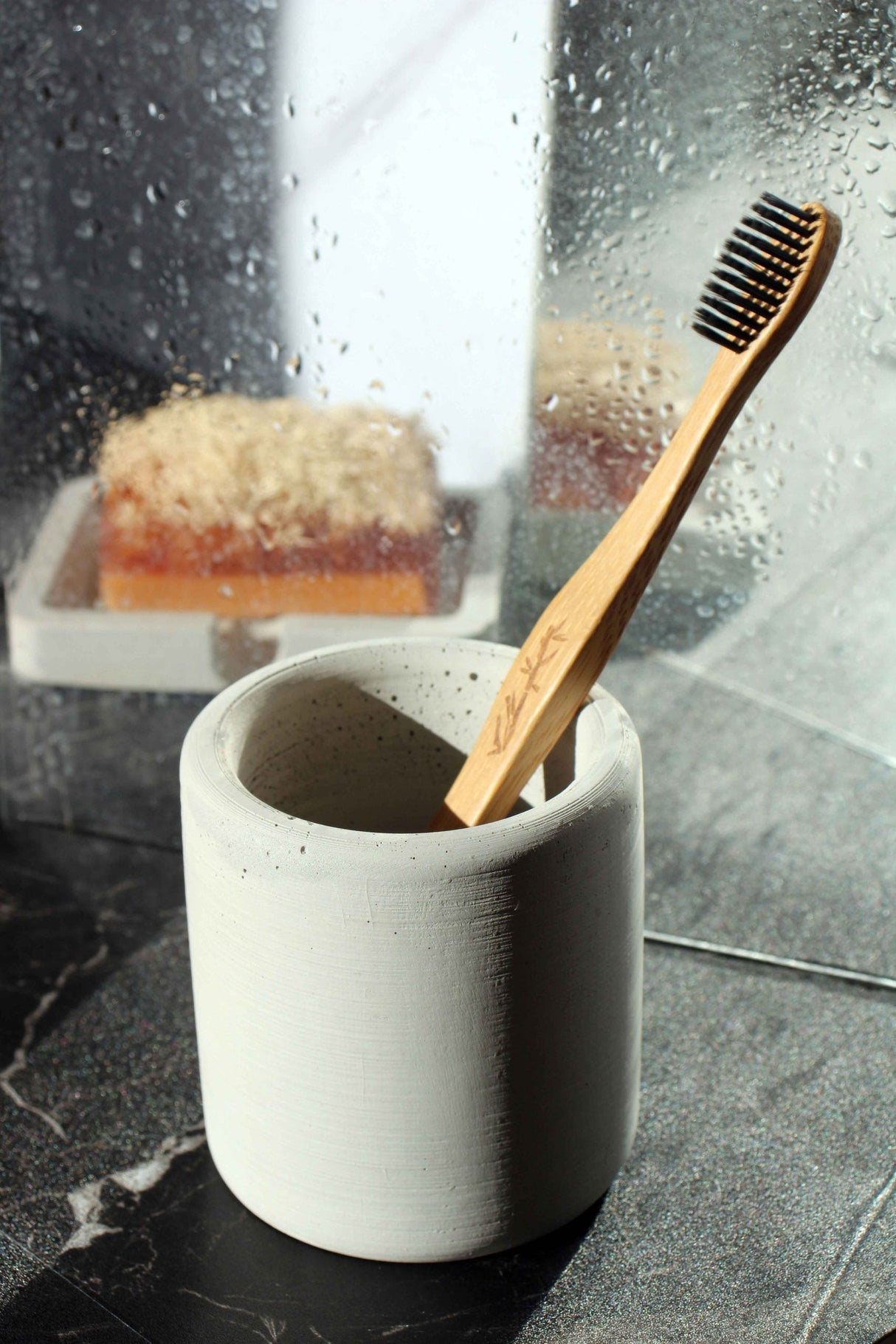 Gloria Home Concrete Toothbrush Holder