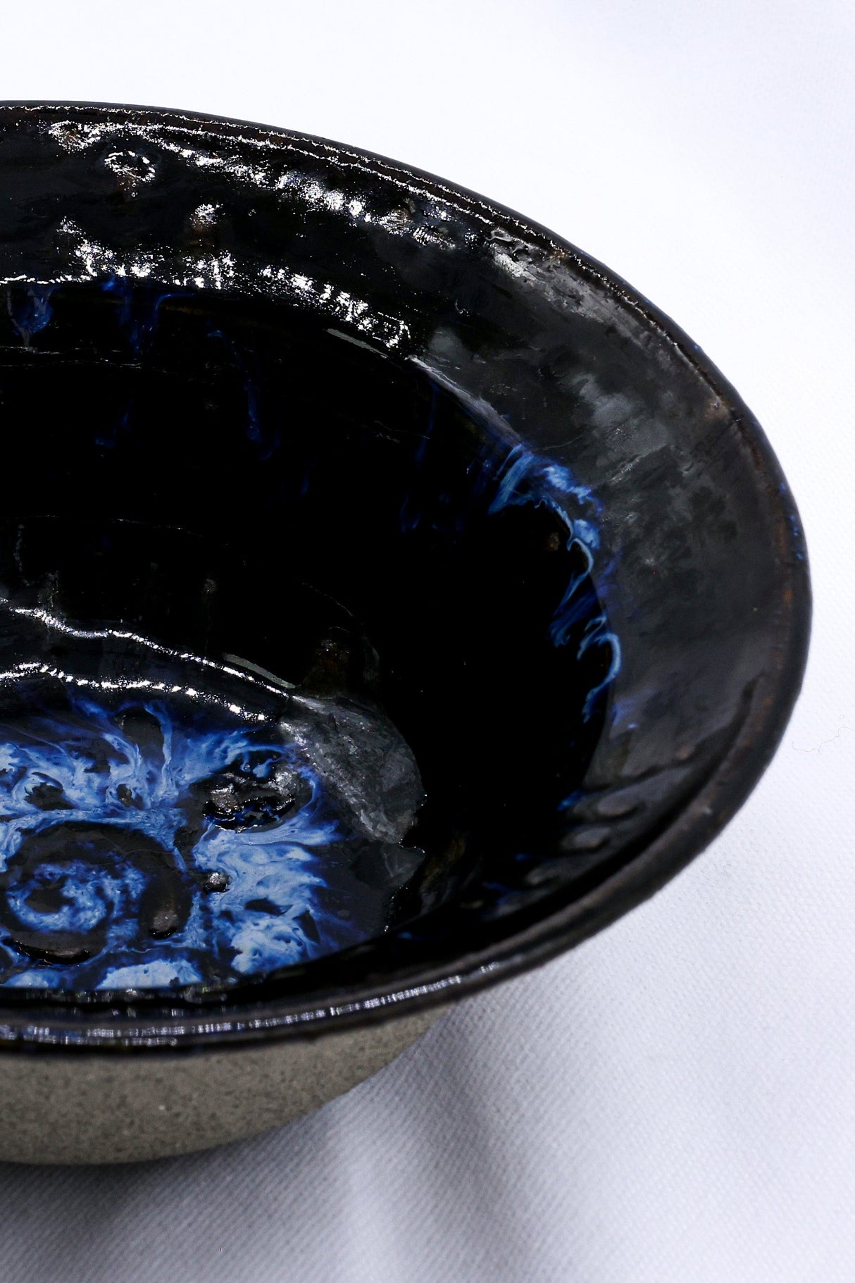 7,5' Midnight Aegean Surge Handmade Grey Stoneware Bowl