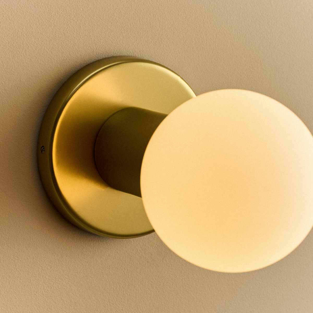 Tala Lochan Wall Light Brass + Sphere III