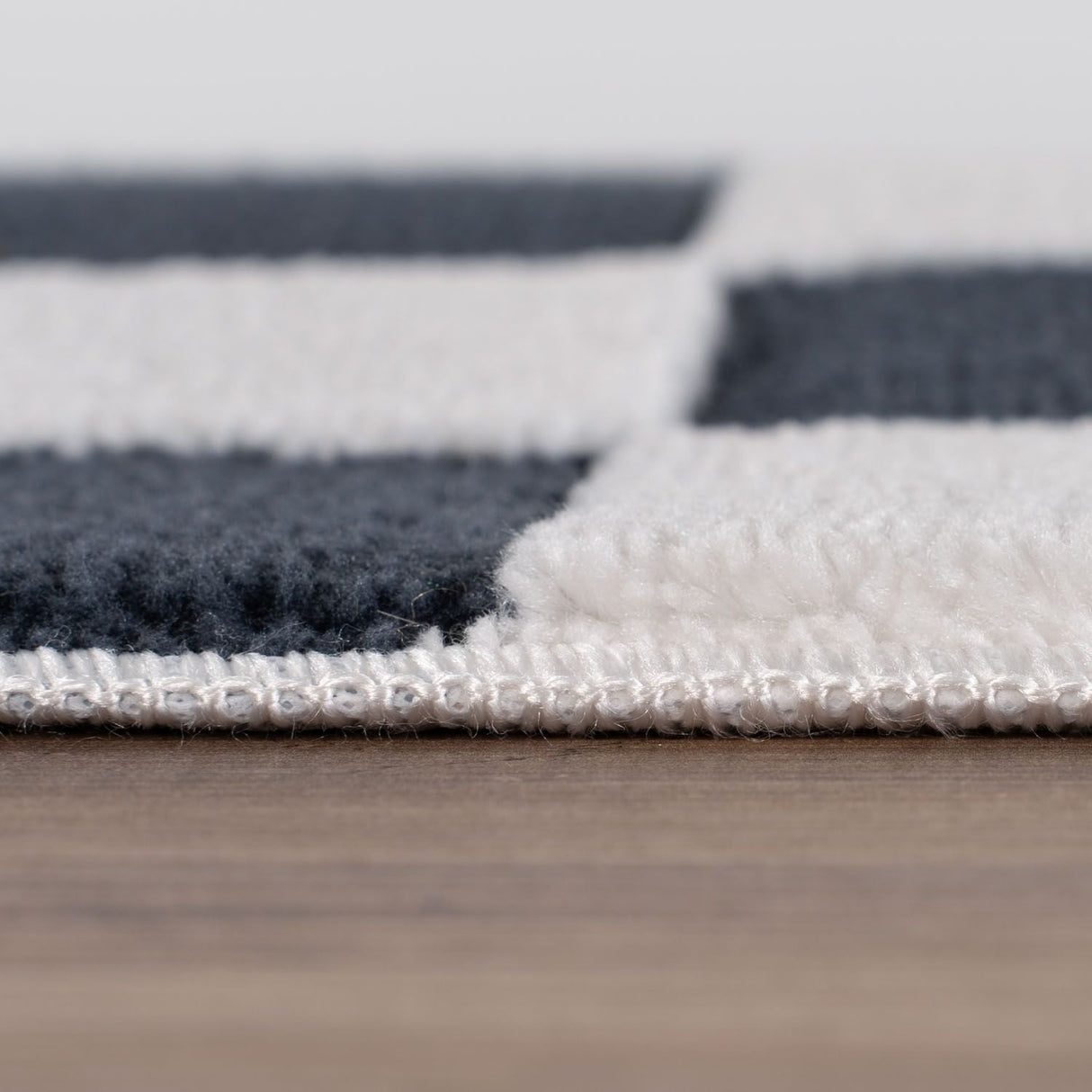 The Rugs Loft Checkerboard Blue Rug