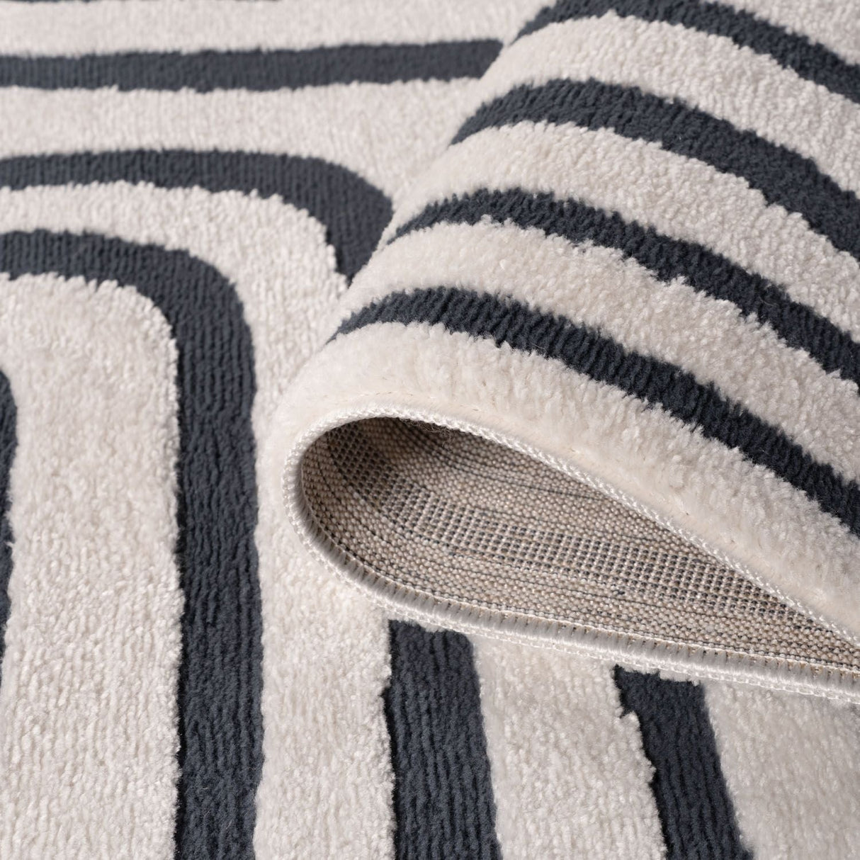 The Rugs Loft Geometric Blue Rug