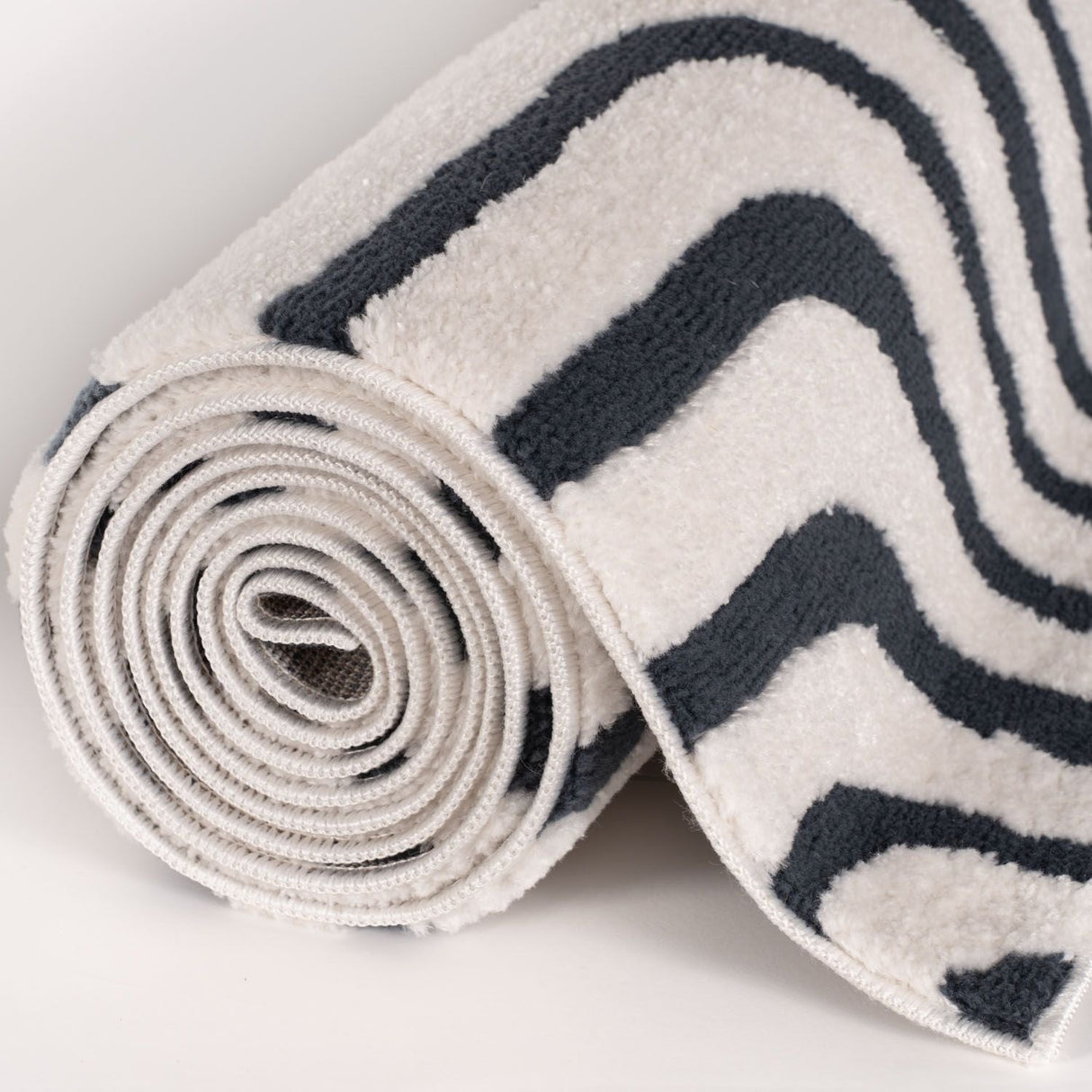 The Rugs Loft Geometric Blue Rug