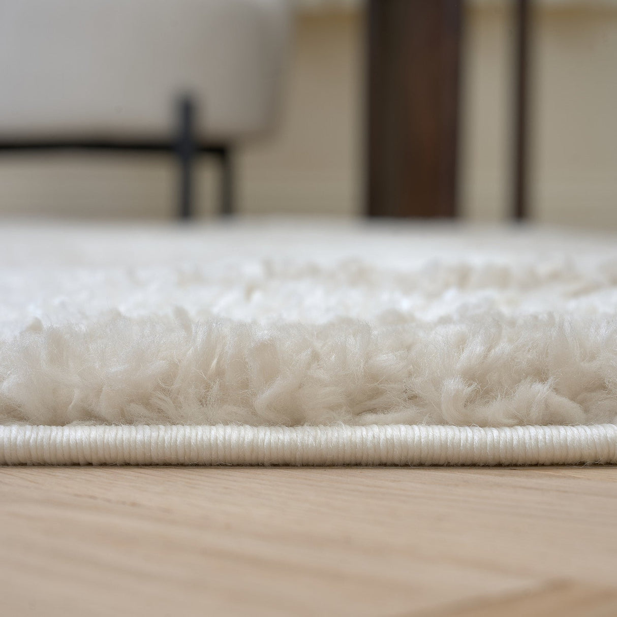 The Rugs Moodi Shaggy Cream Kora Rug