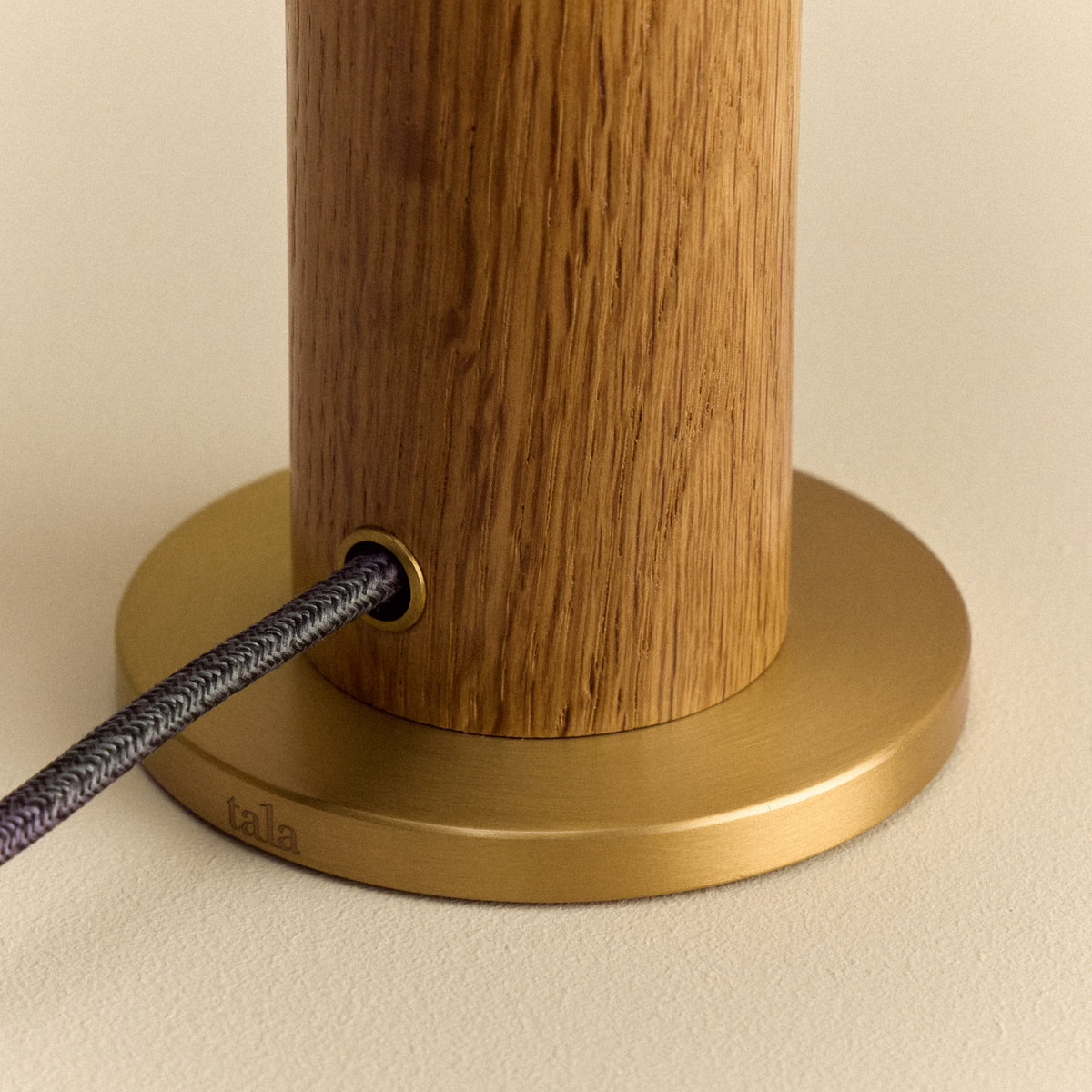 Tala Knuckle Table Lamp Oak + Voronoi I Set of 2