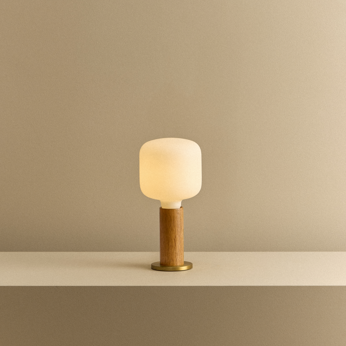 Tala Knuckle Table Lamp in Oak with Oblo Bulb