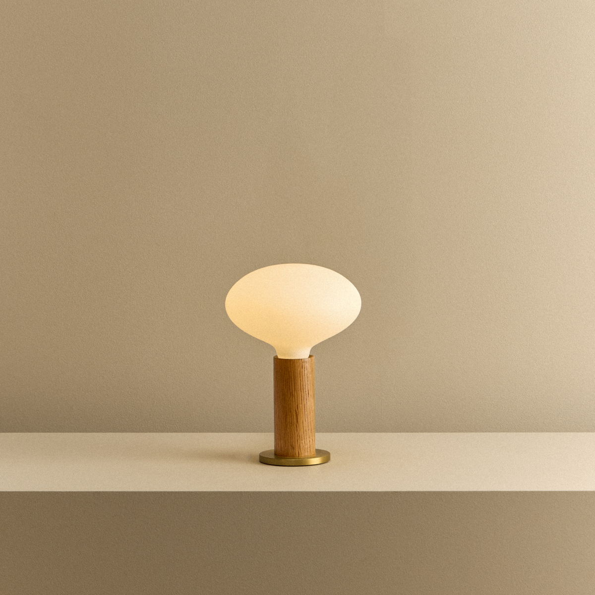 Tala Knuckle Table Lamp in Oak Oval Dim to Warm