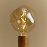 Tala Knuckle Table Lamp in Oak with Voronoi I Bulb