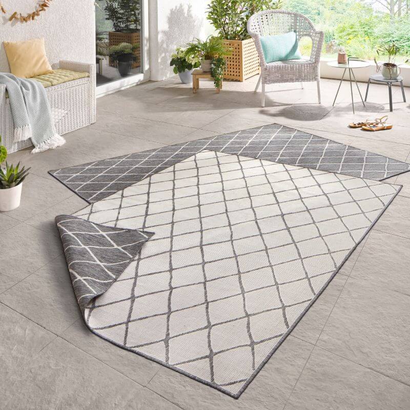 Reversible Indoor‑Outdoor Geometric Flatweave Rug by The Rugs