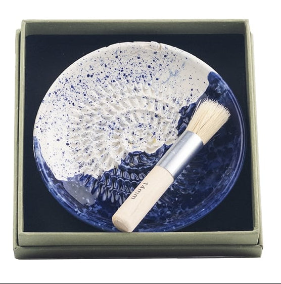 Selbrae House Wave Ceramic Garlic Grater & Brush Set